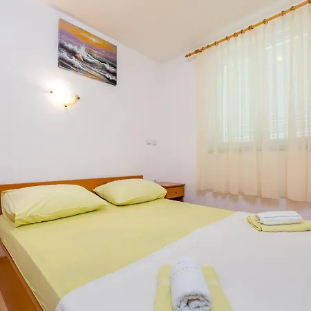 Apartment Ljubica Garden Baska (Krk)