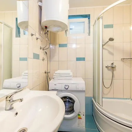Ljubica Garden Apartment Baska (Krk)