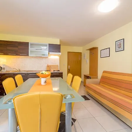 Ljubica Garden Apartment