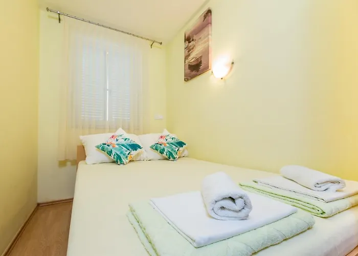 Ljubica Garden Appartement *