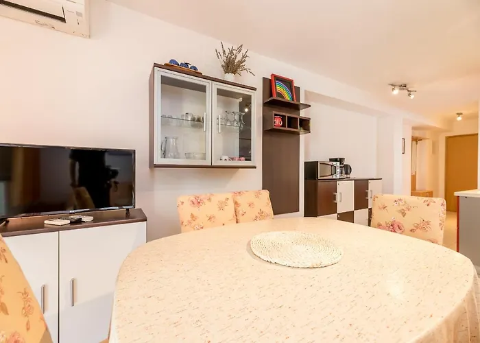 Ljubica Garden Appartement Baška